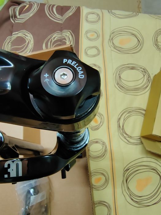 RockShox 30 Silver TK Coil QR 40 mm /100mm  Roda 26"