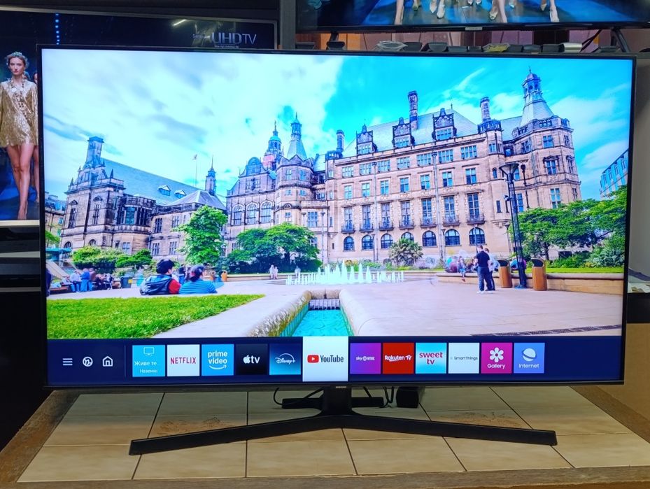 Телевізор Samsung 55 4K Smart TV/ Безрамковий / Ідеальний/ 55TU8502