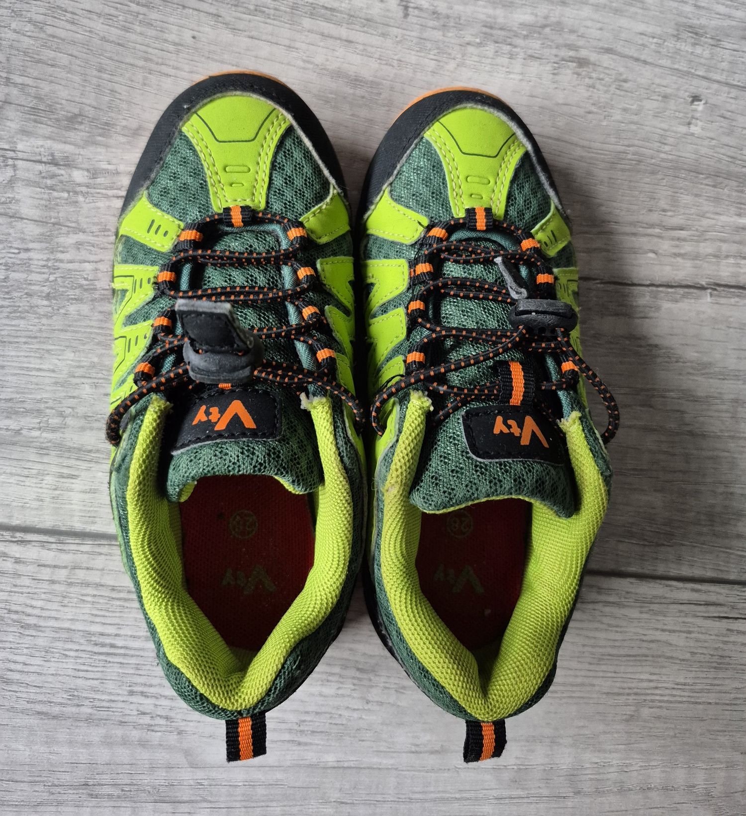 Vty buty 28 chłopięce zielone sportowe
