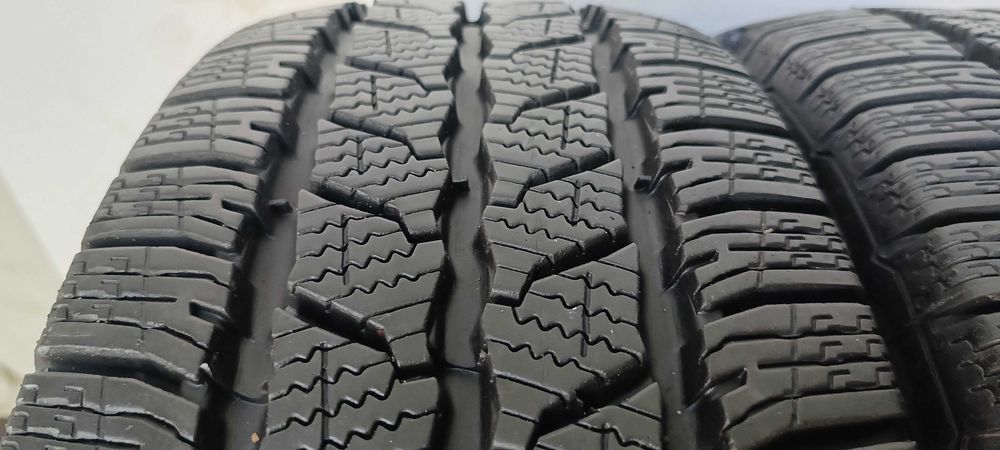 2X 215/65R16C 106/104T Continental Winter Van Contact 73AK