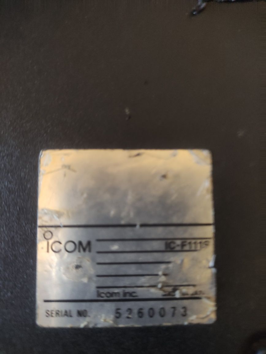 Радиостанция ICOM-F111