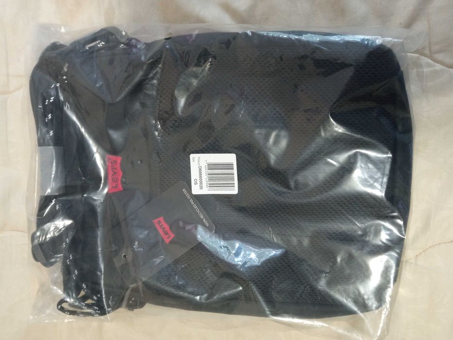 Сумка      Levi's