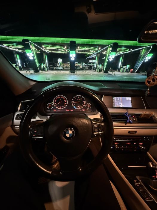 BMW 5 Series GT 2013