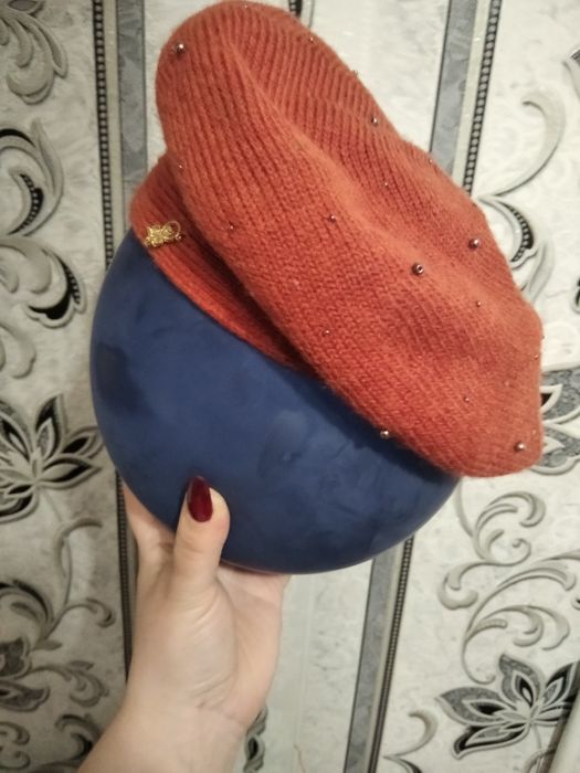 Берет жіночий оранжевий