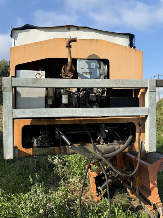 Zabudowa piaskarki DiC z pługiem
