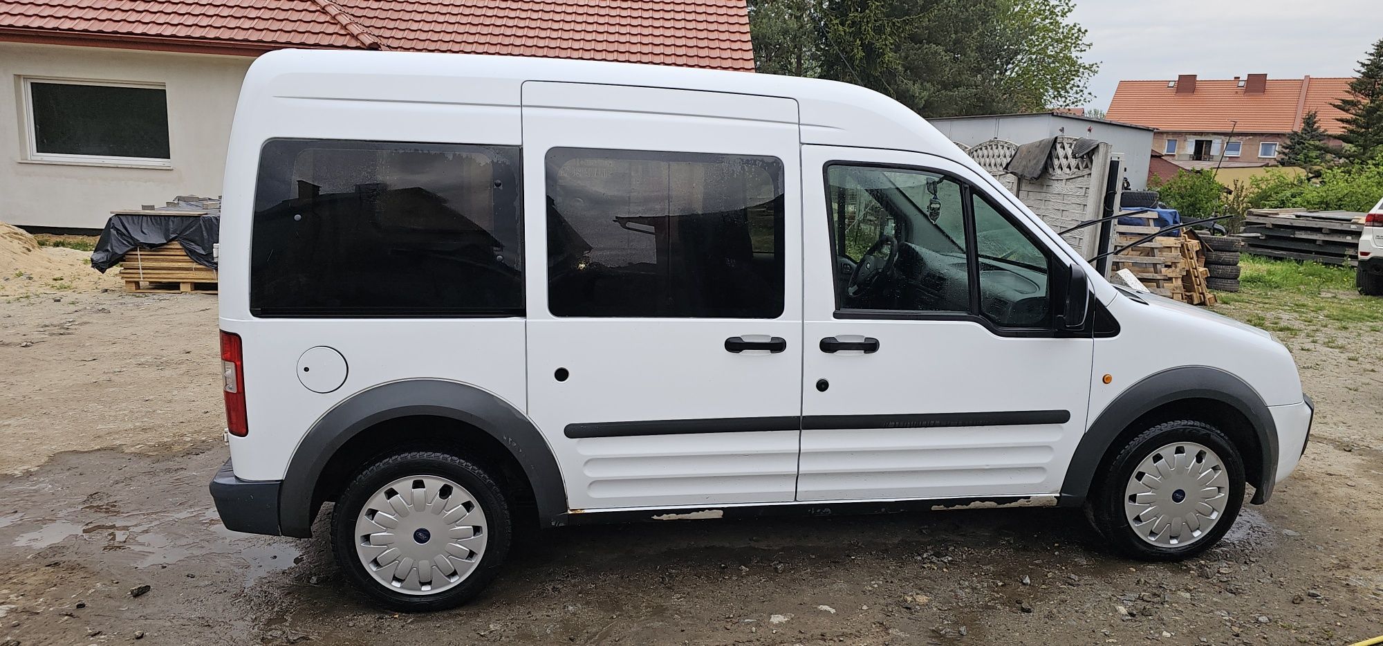 5 osobowy, zarejestrowany,  Tourneo connect  zamiana