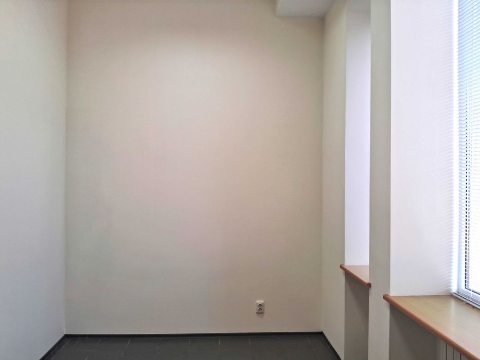 Сдам офис в центре города общей пл.12 кв.м , 5550 грн.