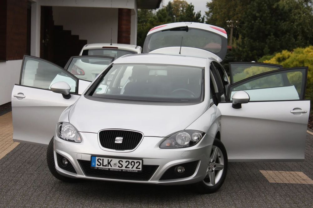 Seat Leon II LIFT Benzyna Alufelgi Klimatronik USB Bluetooth OPŁACONY 1rej 2012r
