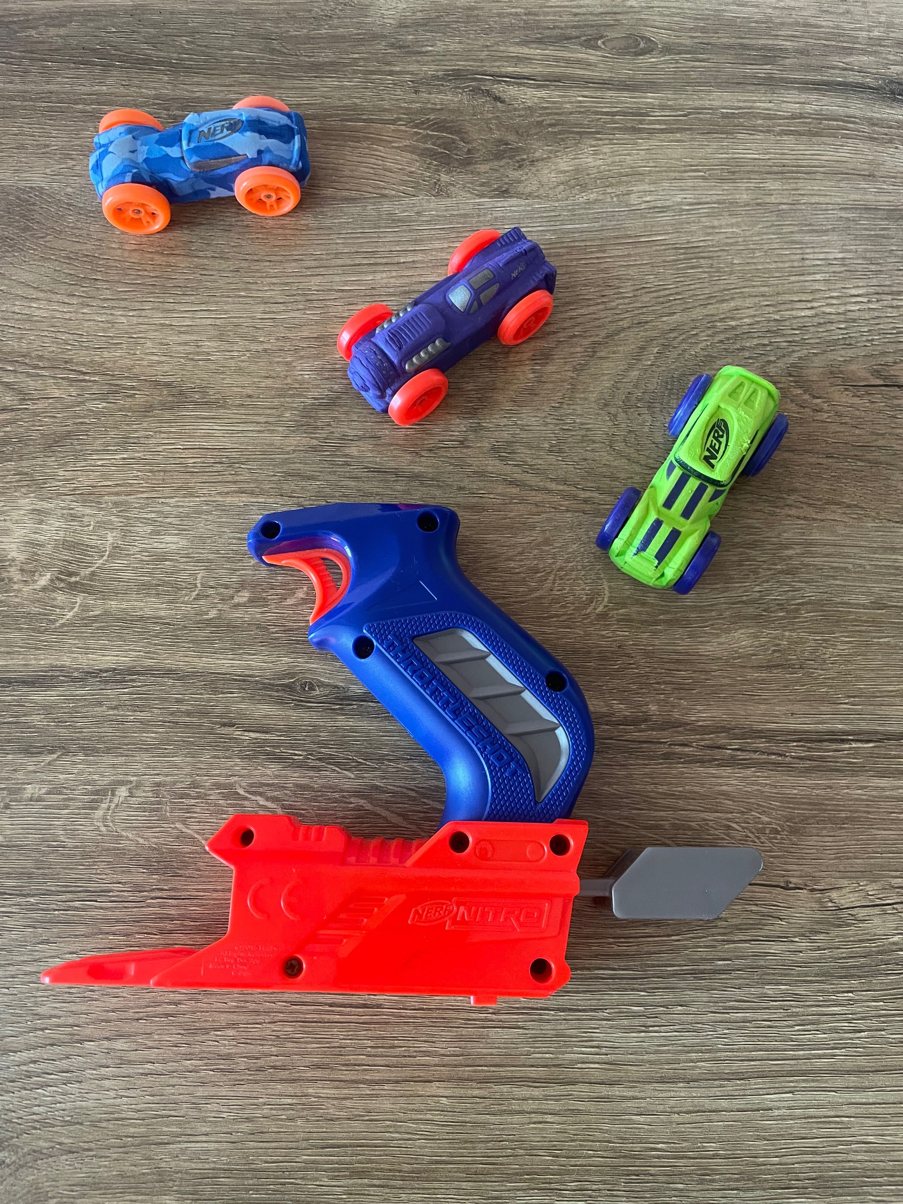 Запускачка Nerf пістолет машинки
