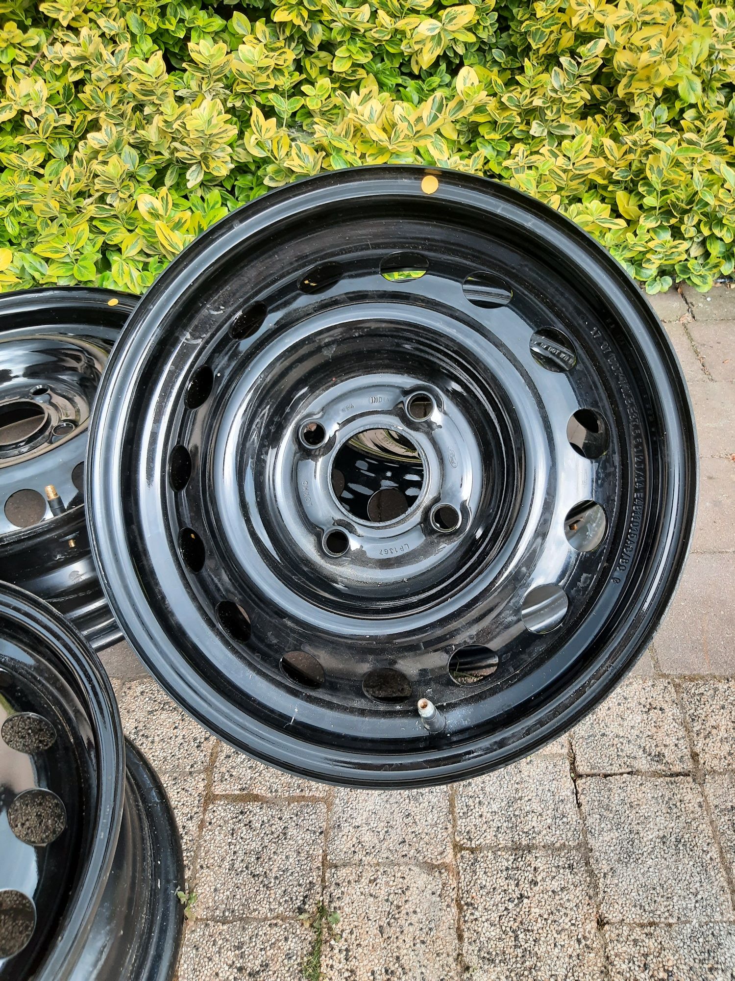 Felgi 14 Ford 4x108 5,5J et37,5