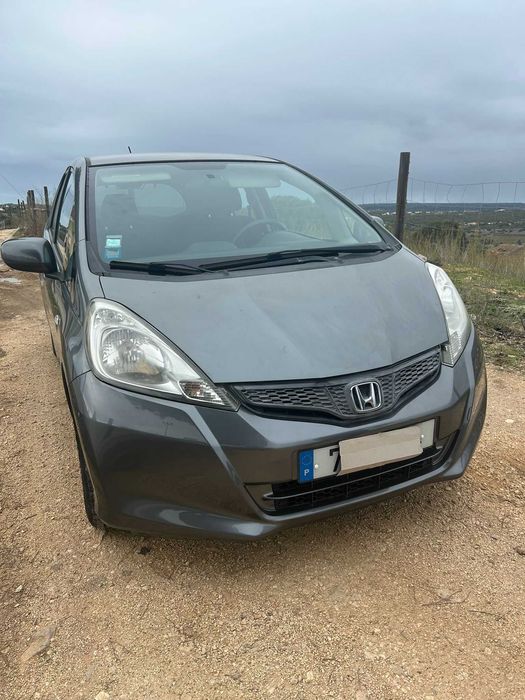 Honda Jazz, muito estimado, baixa kilometragem