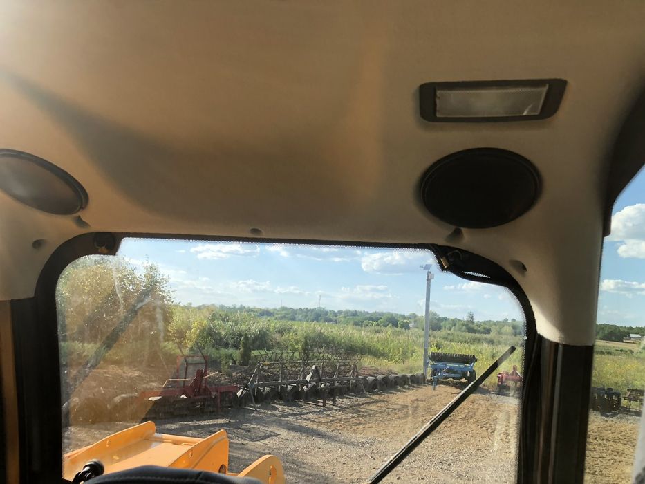 Навантажувач телескопічний JCB