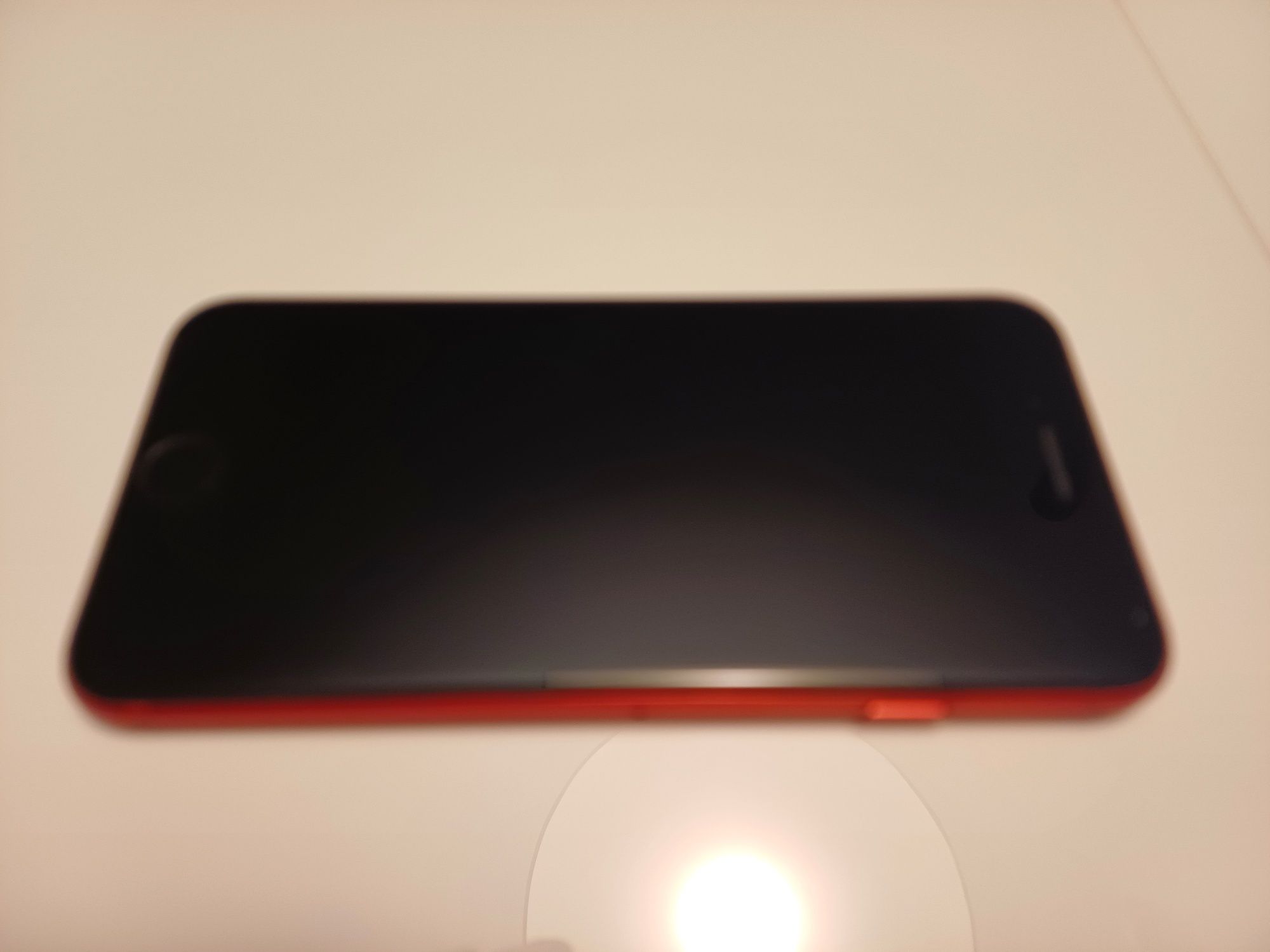 IPHONE SE 64 GB czerwony