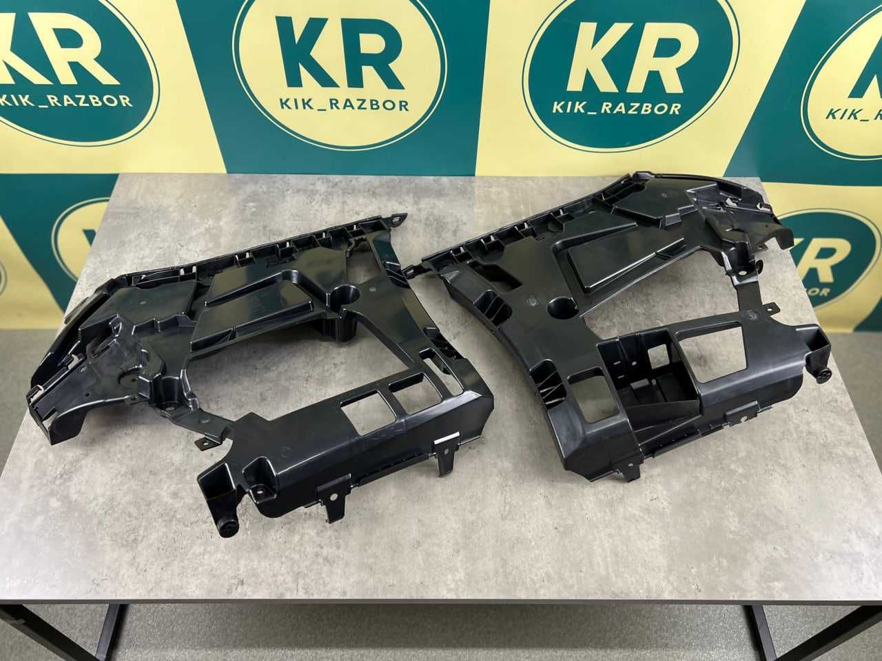 Кріплення заднього бампера BMW 3 (G20) 51127427967 / 51127427968