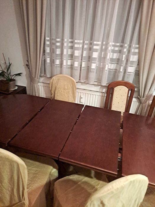Sprzedam stół  + 6 krzeseł