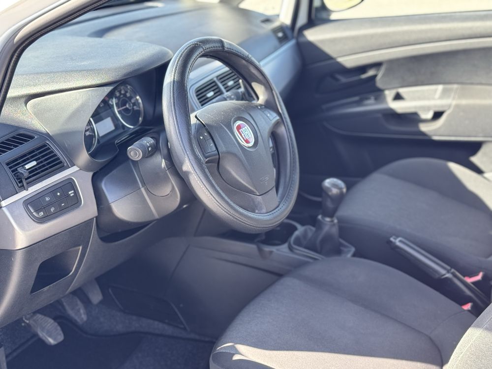 FIAT PUNTO VAN 1.3 MULT-JET ANO 2013 GASÓLEO 2 LUGARES
