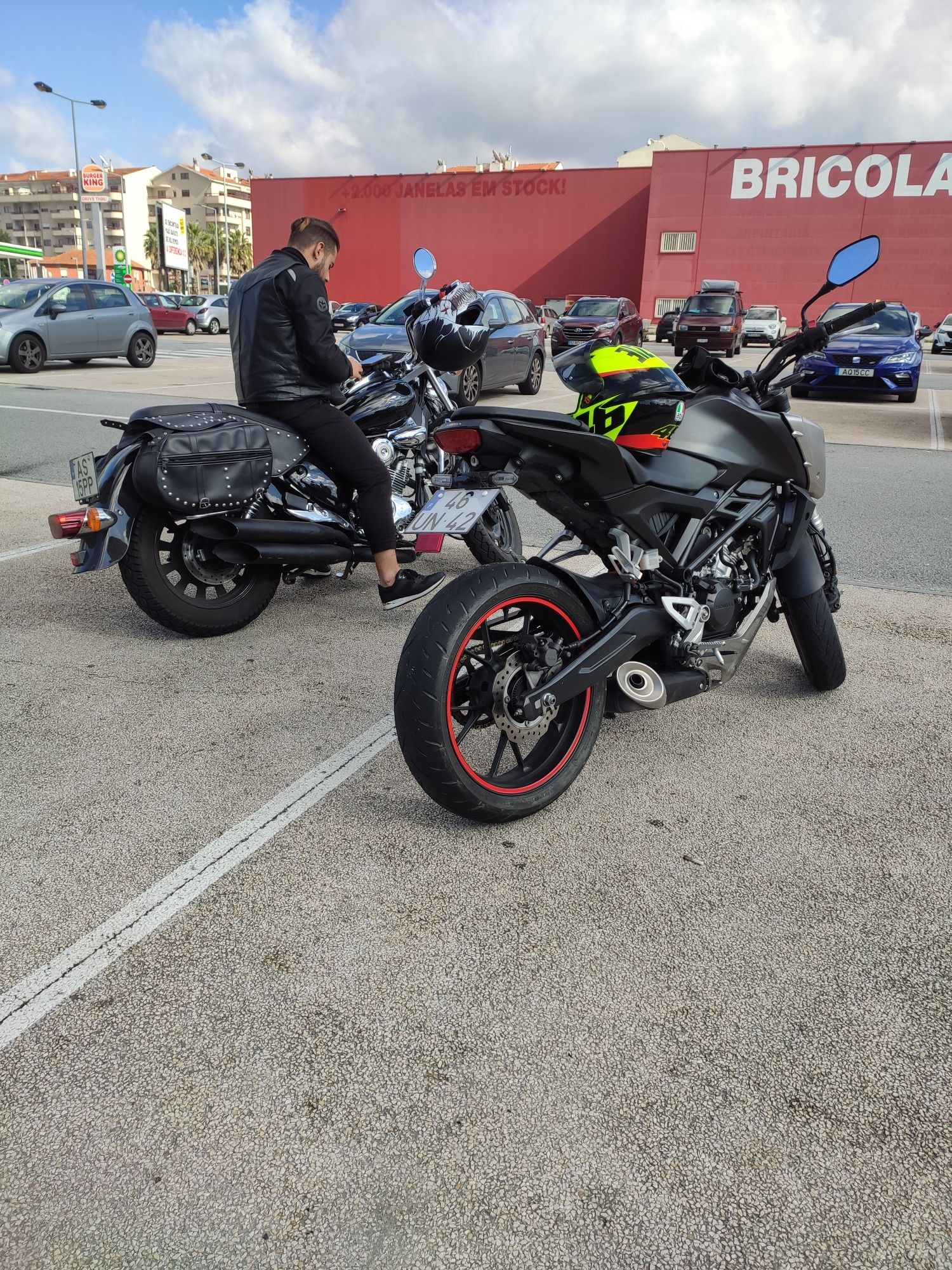 Vendo Honda CB125R 2018