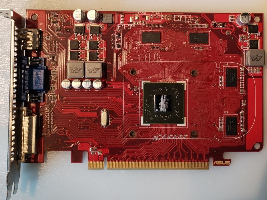 Não dá imagem-Asus HD6670 1GB DDR5 avariada