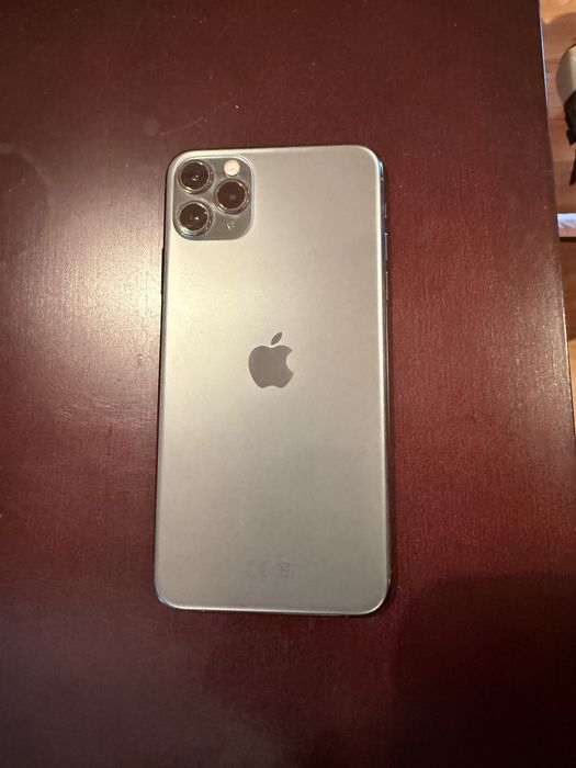 IPhone 11 Pro Max 256 GB dobry stan
