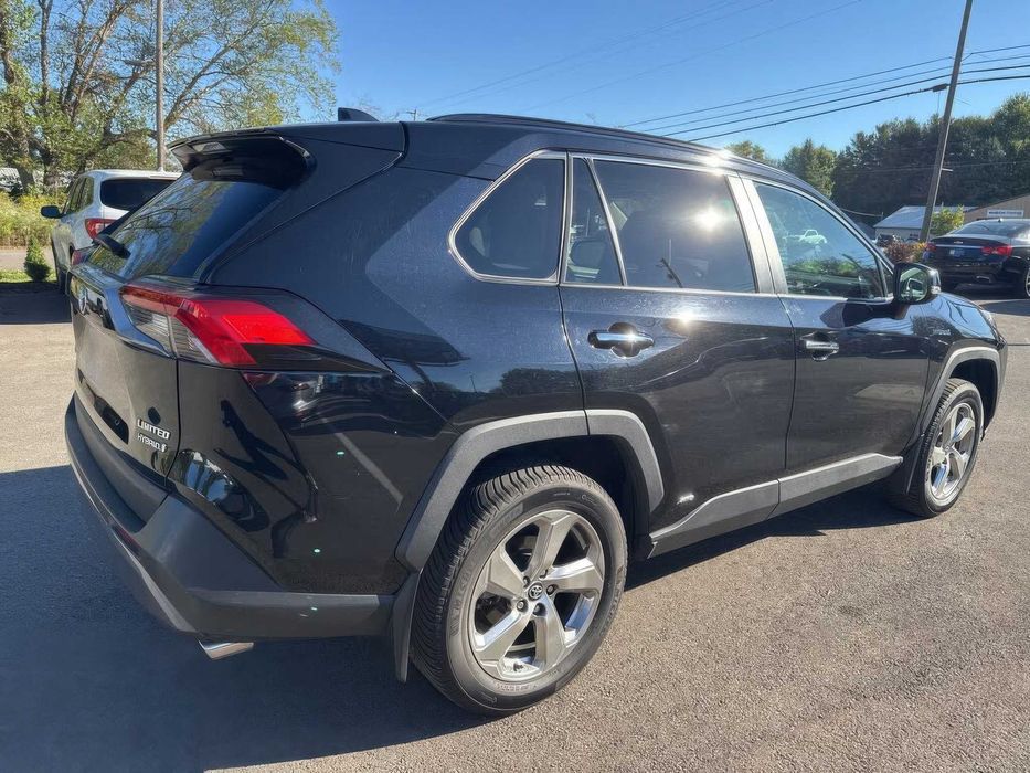 Toyota RAV4 Hybrid Limited      2020