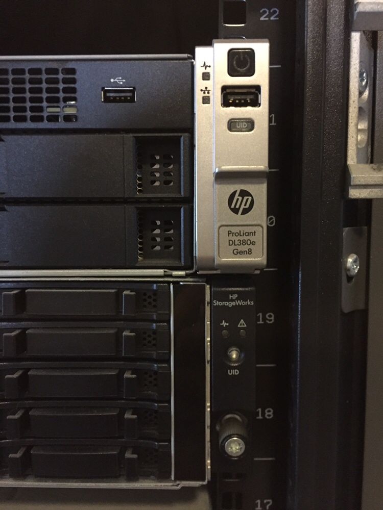 Serwer HP, RAK, HP ProLiant gen8, Hp StorageWorks, HP Tape Autoloader