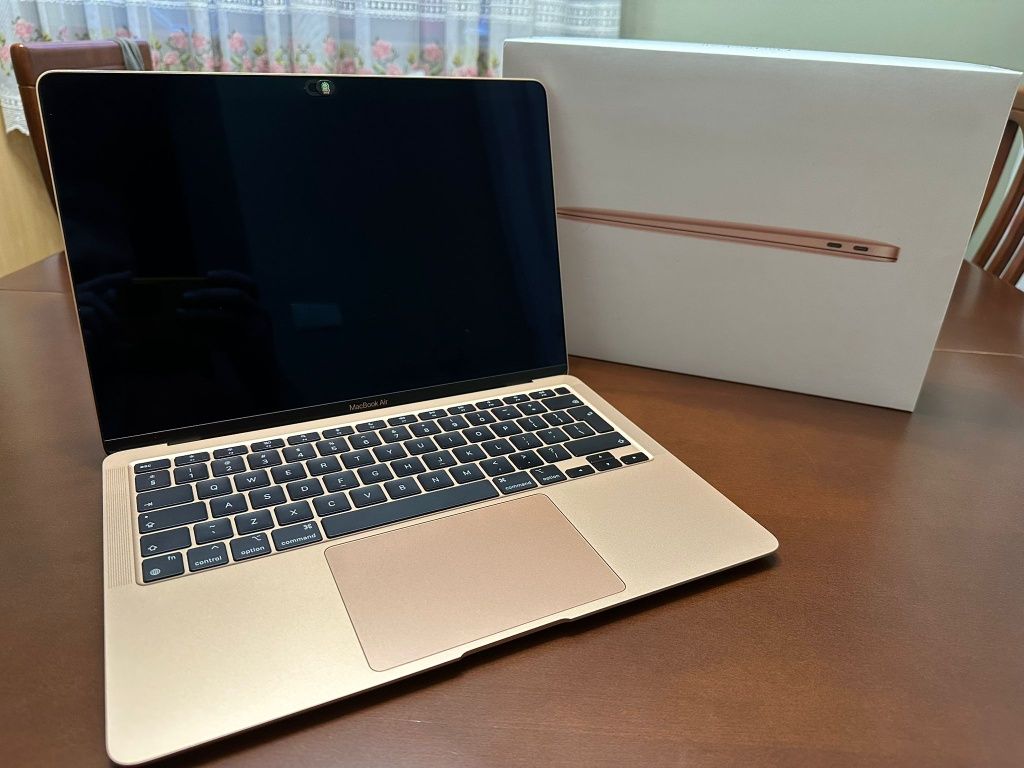 MacBook air 13 m1 rose gold