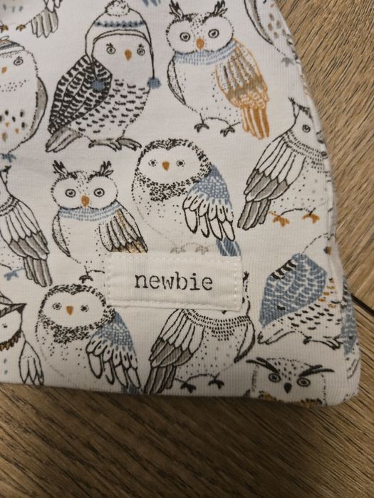 Czapka Newbie rozm. 52/54 sowy, 2-10 lat