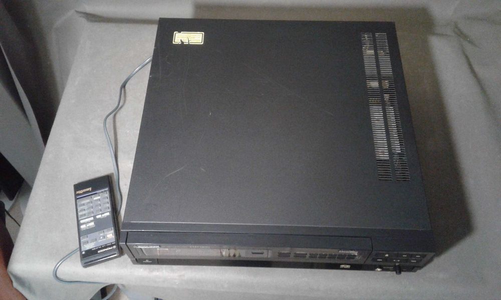 PIONEER CLD- 1200,pilot, odtwarzacz  laser disk