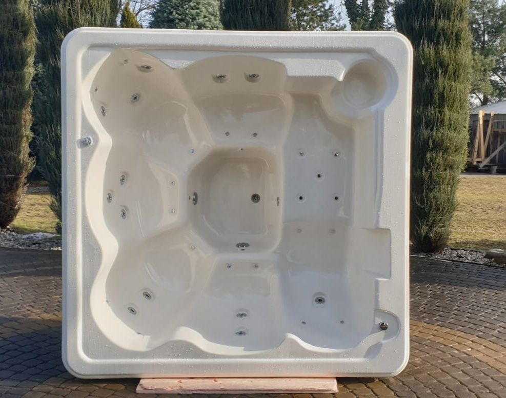 Jacuzzi COMFORT Piec ze stali nierdzewnej opalany drewnem balia bania