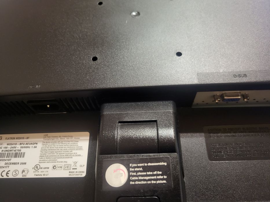 Монітор 22" LG W2241S