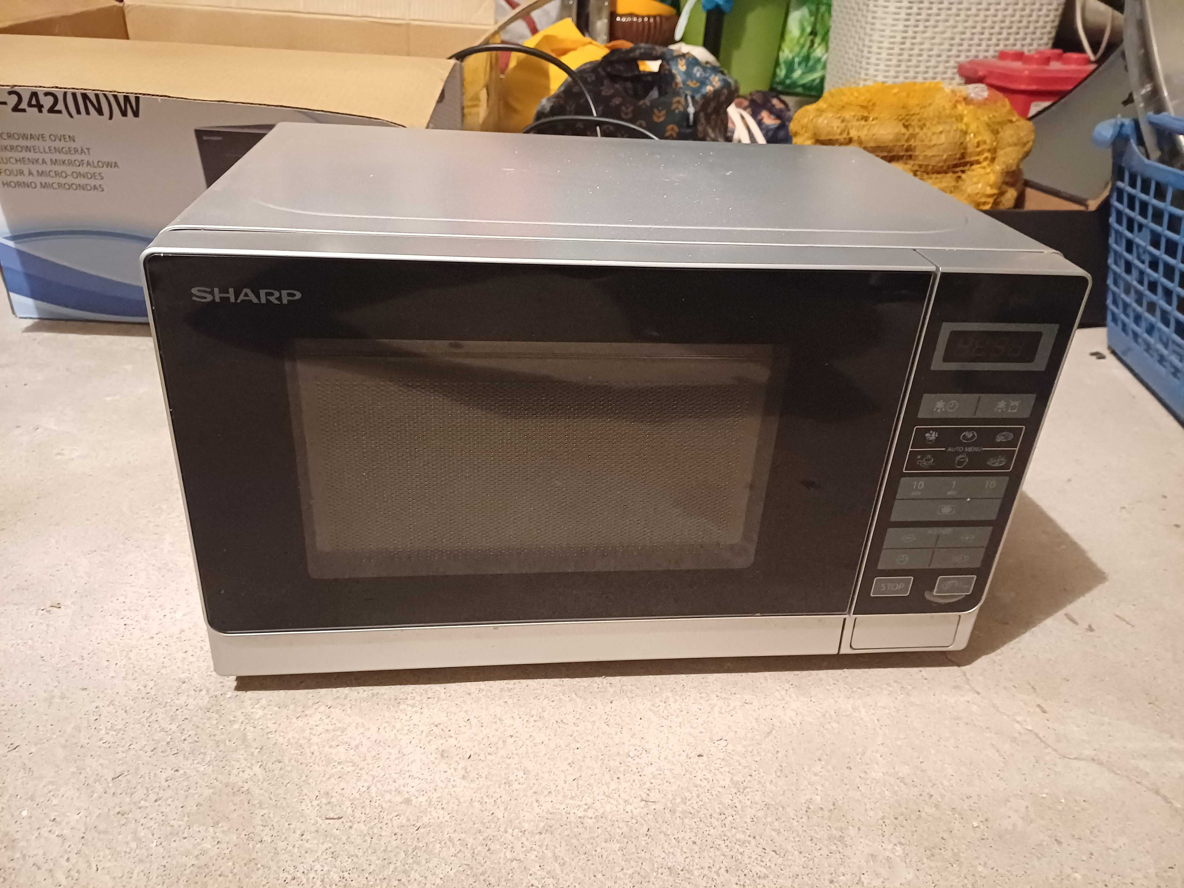 Mikrofala Sharp R-242