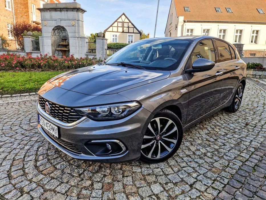 Fiat Tipo PIĘKNY KOLOR+full serwis+KAMERA+alu17+parktronik+DUŻA NAWI+klimatronik