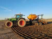 Uslugi rolnicze siew pasowy rzepaku, zboża (strip-till)