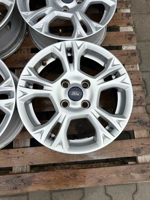 4x108 6j x 15" et37,5 FORD OE komplet alufelgi
