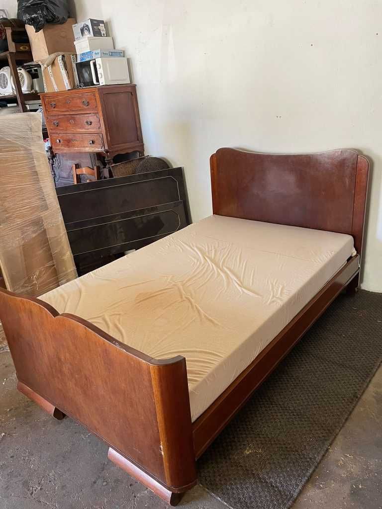 Cama de casal com colchão possibilidade de entrega