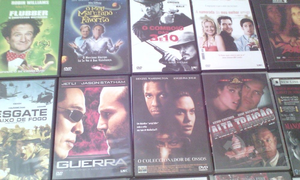 Vendo DVDs em muito bom estado .