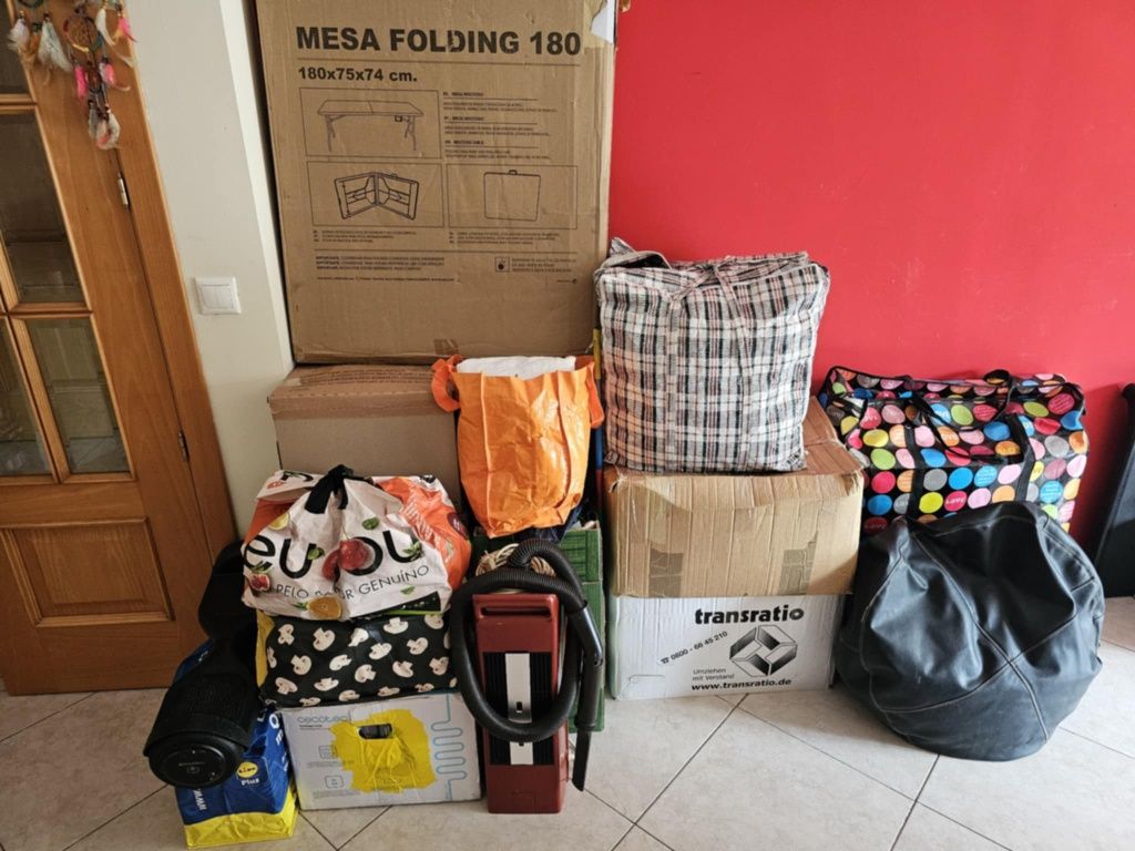 Mesa dobrável + lote feira bagageira