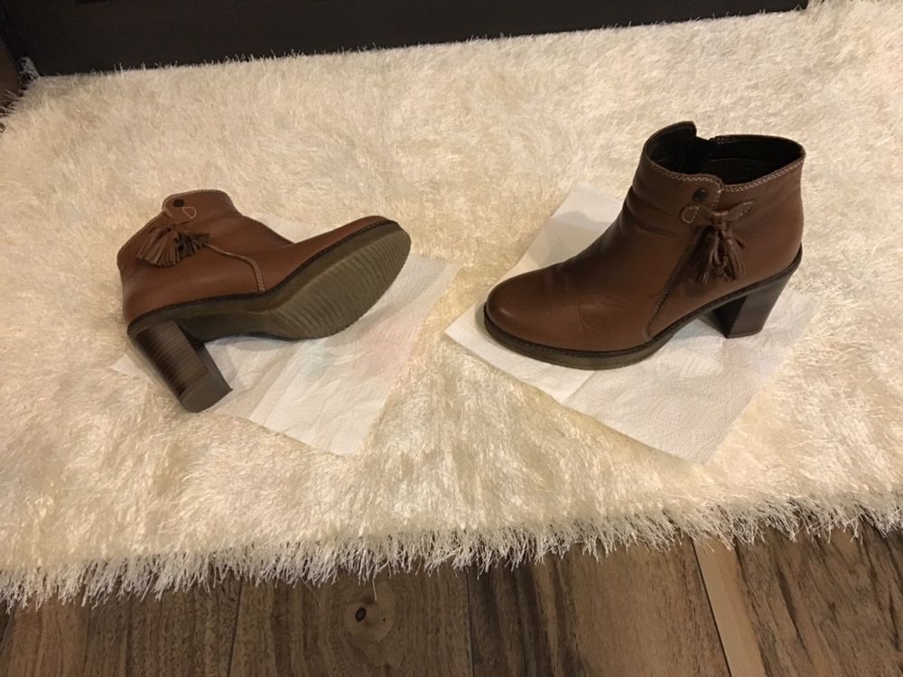 Botas de mulher numero 38 marca Hush Puppies