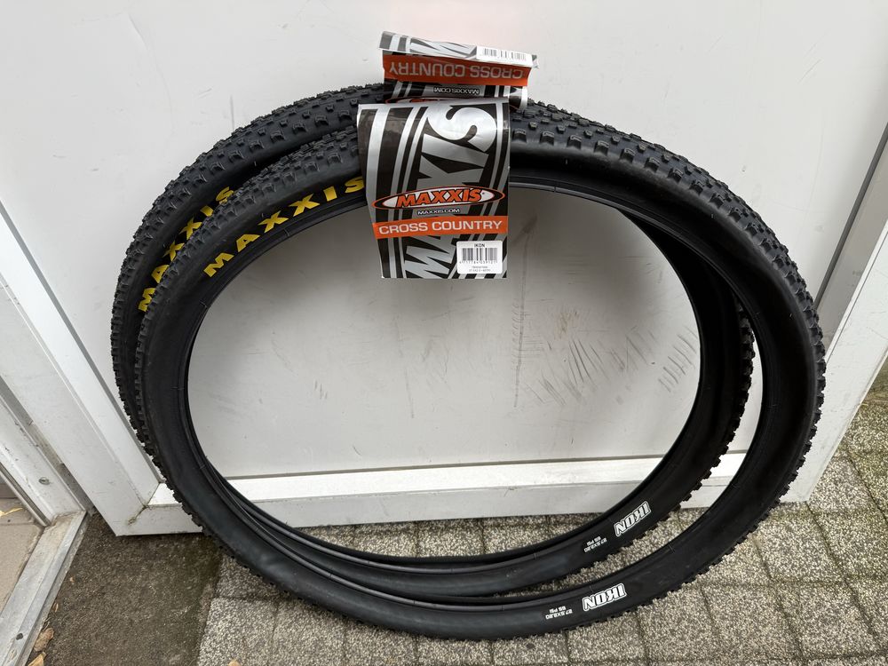 Dwie opony MAXXIS IKON 27,5X2,20 60TPI drut