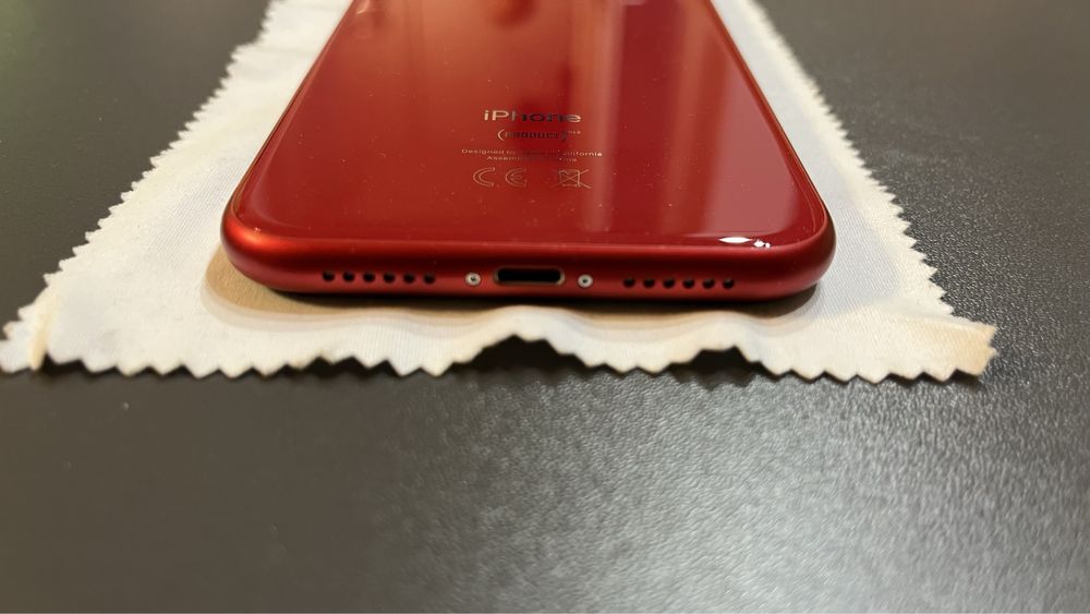 Iphone XR Red (produkt)