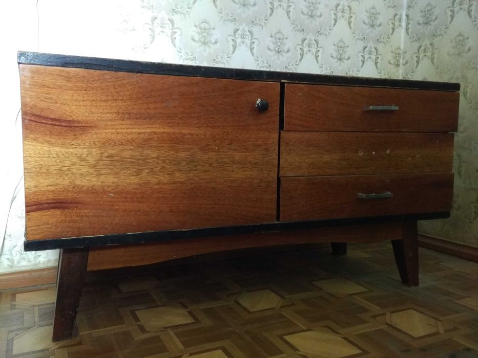 Тумба СССР лакированная