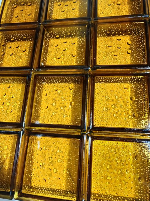 Luksfery z rozbiórki, Ząbkowice, Asteroid