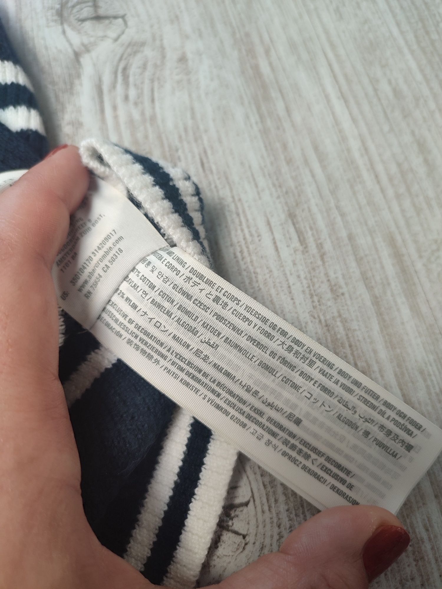 Hollister M 38 bluzka damska crop top ramiączka paski lato krótka