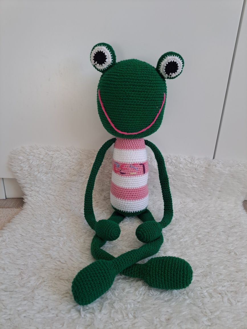 Żaba żabka na szydełku maskotka gift handmade prezent
