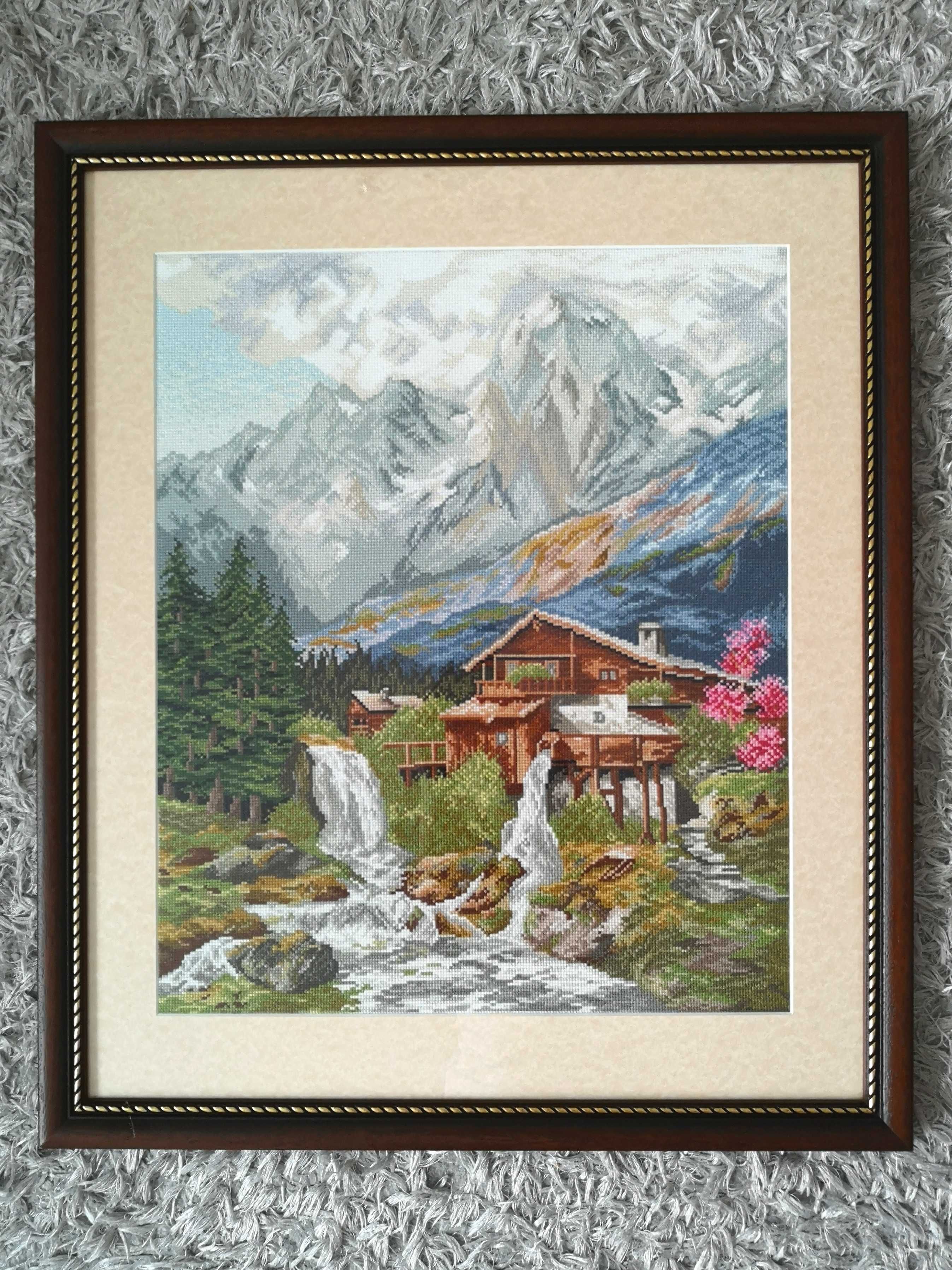 Obraz ręcznie haftowany "Górski wodospad" Handmade