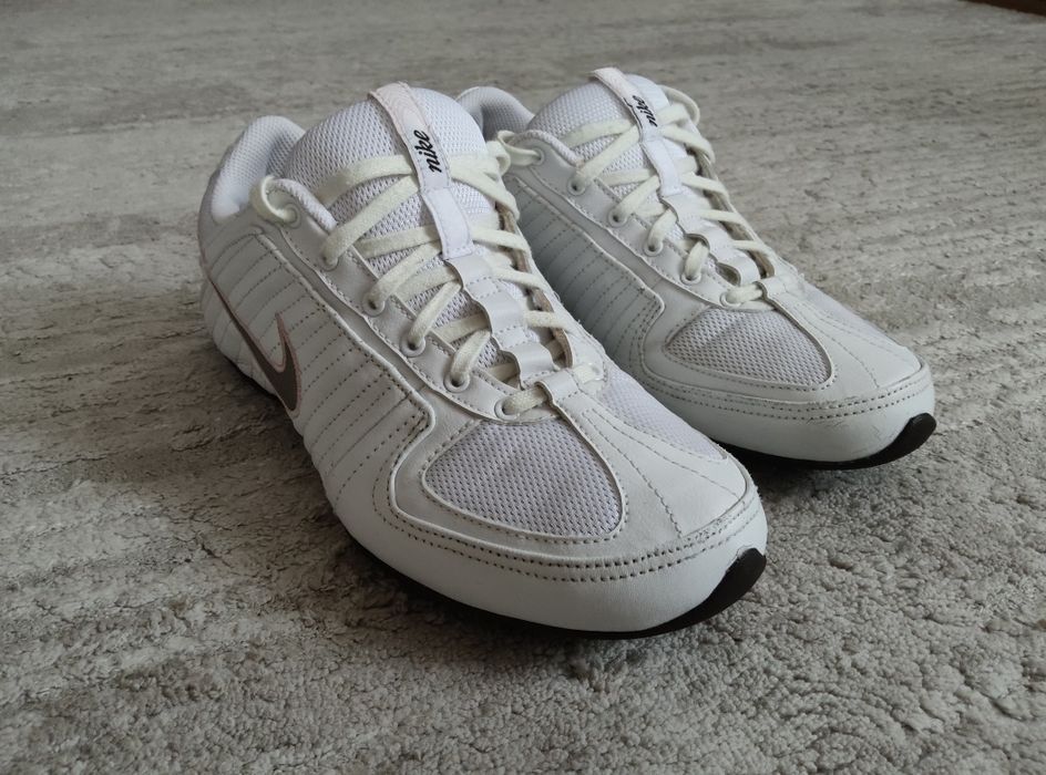 Кроссовки Nike (40 р.)