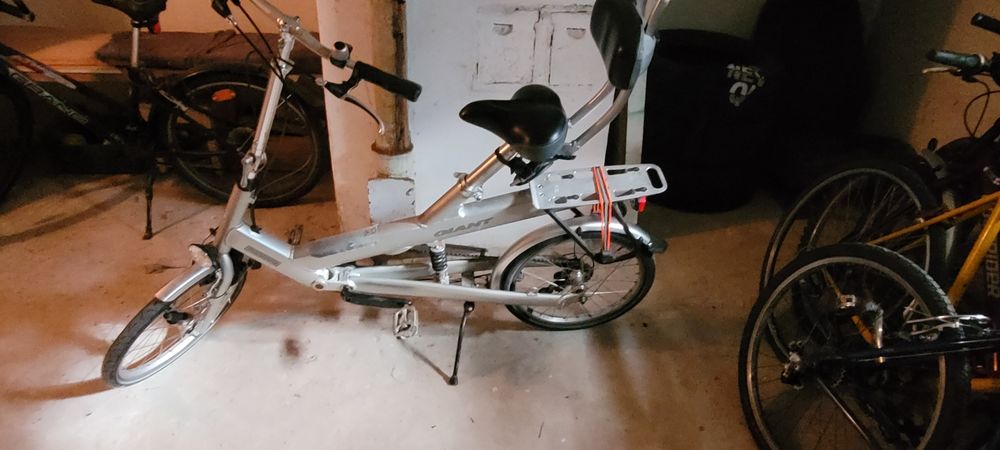 Rower "pół poziomy" Giant revive dx
