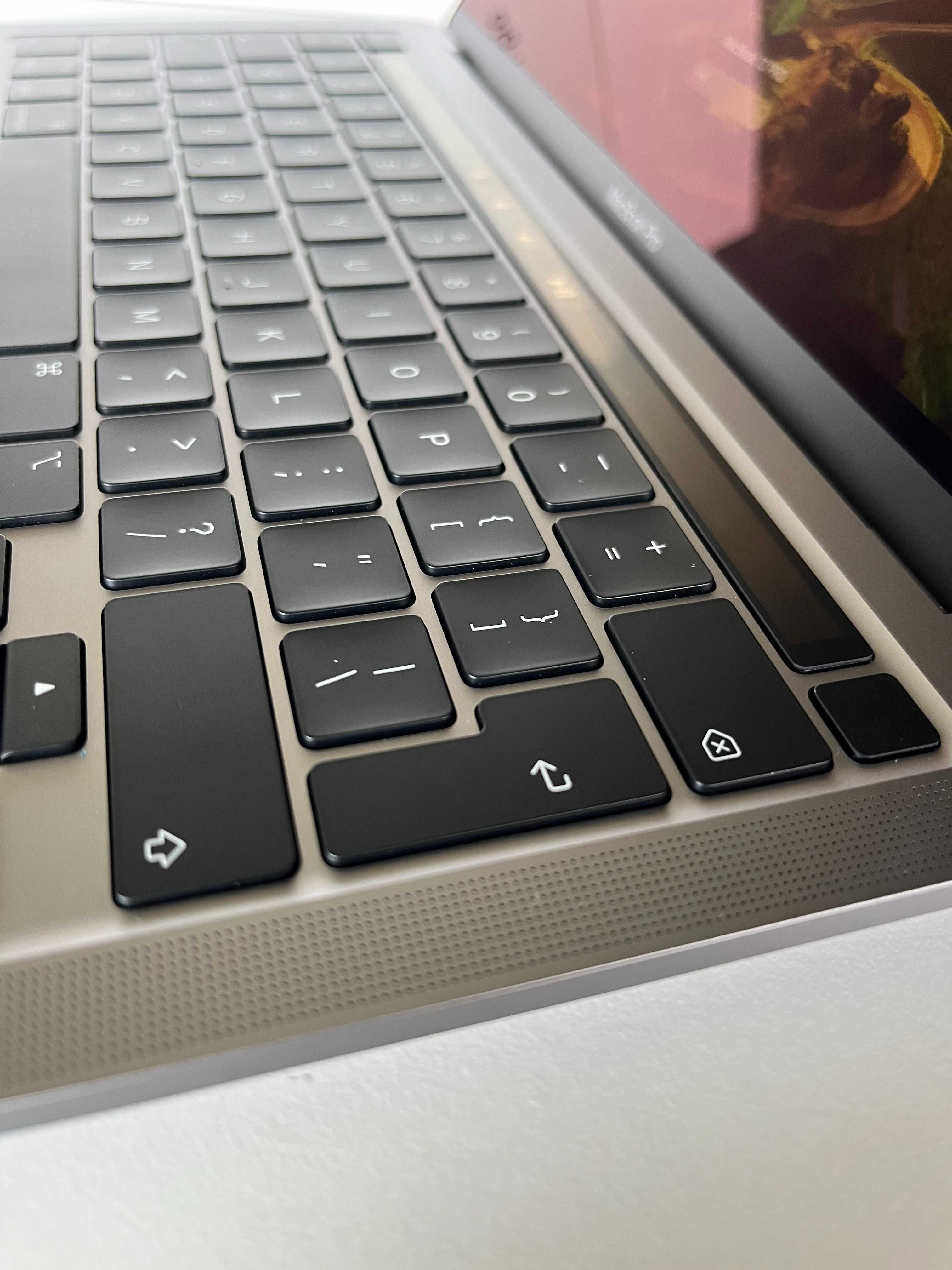 Apple MacBook 13 Pro 2020, i5, 16GB ram, 256 SSD, gwarancja, FV23%