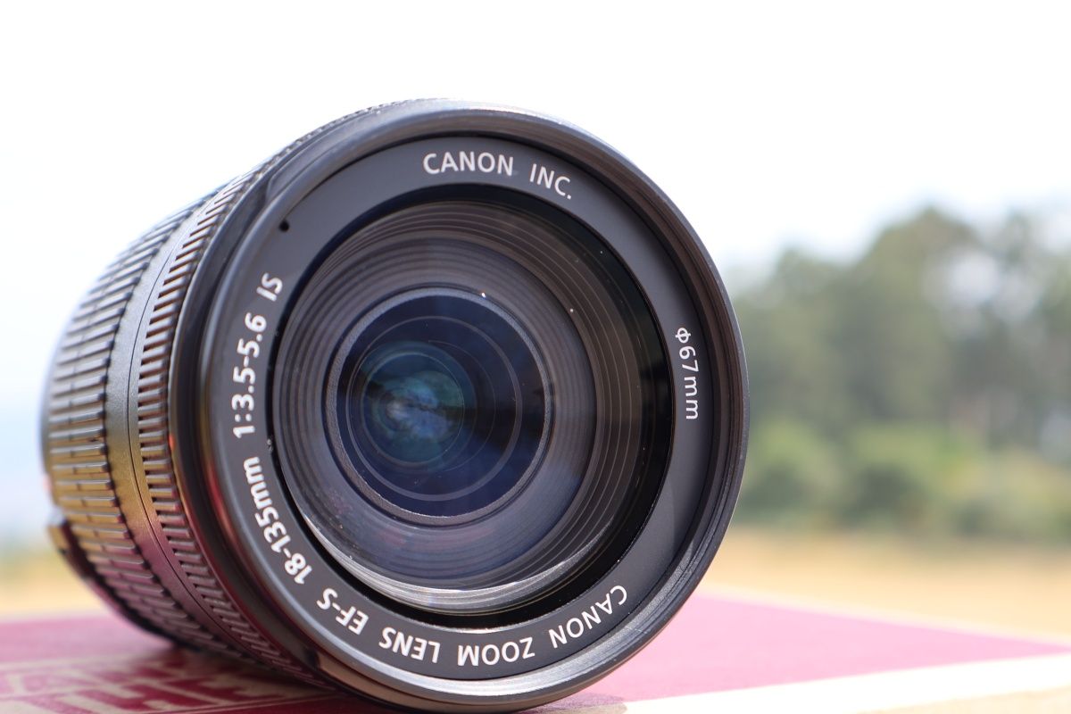 Canon EFS 18-135 mm 1:3.5-5.6 IS
6 IS