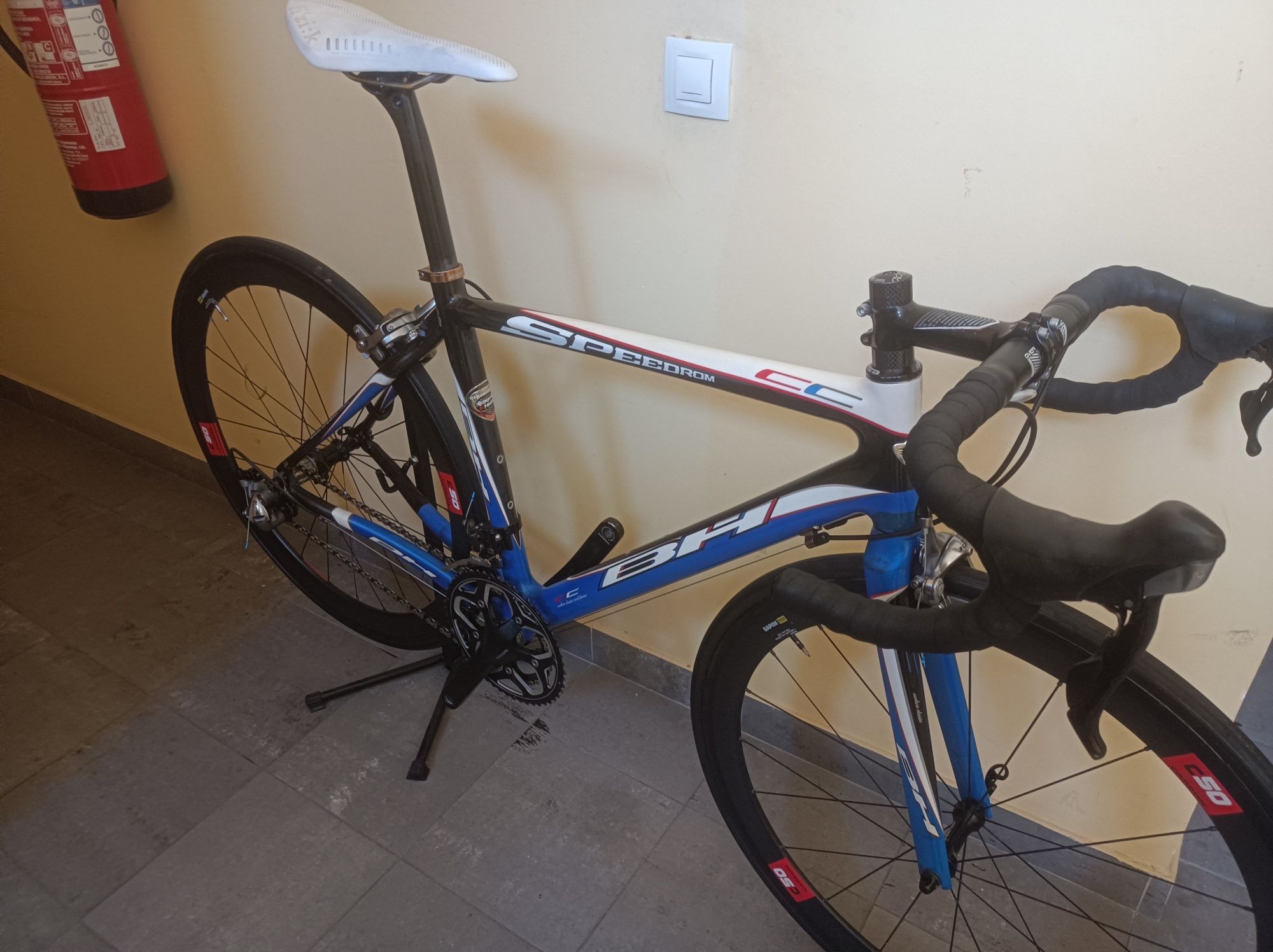 BH Speedrom carbono T 53